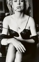 Helmut Newton, Catherine Deneuve, Esquire, Paris, 1976, Gelatinesilberabzug