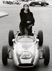 F.C. Gundlach, Judy Dent im Saga Nerz, Avus-Berlin, 1962, Gelatinesilberabzug auf Agfa von 1989