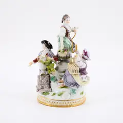Gärtnergruppe by Meissen, Vor 1924, Porzellan, polychrom und gold staffiert, sold Nov 2025