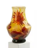 Cristallerie Daum, Vase mit Dahlien, Um 1910/1915, Hilschenz, Helga: Das Glas des Jugendstils