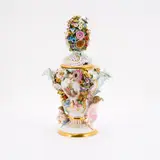 Meissen, Potpourrivase mit Amoretten, Vor 1924, Porzellan, polychrom und gold staffiert