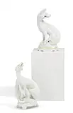 Meissen, Zwei Wölfe aus dem Tafelaufsatz 'Reineke Fuchs', 1924-1934, Weißporzellan, glasiert