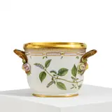 Royal Copenhagen, Ovaler Weinkühler 'Flora Danica', 1975-1979, Porzellan, polychrom und gold staffiert
