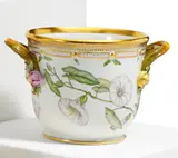Royal Copenhagen, Runder Weinkühler 'Flora Danica', 1980-1984, Porzellan, polychrom und gold staffiert