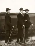August Sander, Porträts aus „Menschen des 20. Jahrhunderts, 1912, 70 Silbergelatineabzüge von Gunther Sander, 1961–63