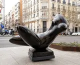 Baltasar Lobo, Pièce d’eau sur socle, 2ème version“ („Piece for Water Pond on Base, 2nd version“), 1971, Bronze mit schwarzer Patina