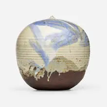 Toshiko Takaezu, Closed Form, c. 1982, glazed stoneware