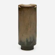 Otto Natzler, Cylinder with three openings, 1985, earthenware with Burnt Apricot Reduction glaze with crystals and melt fissures