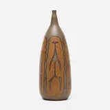 Clyde Burt, Vase