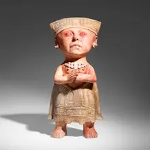 Kukuli Velarde, Pinche gata prieta (from the Plunder Me, Baby series), 2007, painted earthenware