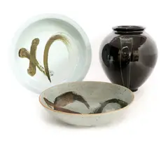 Poh Chap Yeap, Poh Chap Yeap (Chinese-British, 1927, a stoneware vase