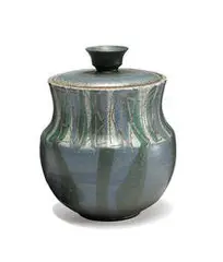 Joel Edwards, Covered pot, Glazed ceramic