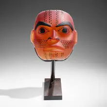 Preston Singletary, Mask, 2007, hot-sculpted and hand-carved glass, steel base