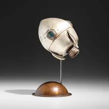 Rik Allen, Untitled (spaceship), 2013, hand-blown glass, silver, steel
