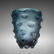 A Bugne vase by Carlo Scarpa, c. 1935, iridized corroso glass, sold Jun 2019
