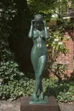 Gerhard Marcks, Schwimmerin II“. 1938 / 52, Bronze mit grünschwarzer Patina