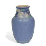 Sadie Irvine for Newcomb College Pottery, Daisies vase