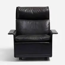 First generation 620 high back lounge chair by Dieter Rams, 1962, lacquered fiberglass, leather, plastic, matte chrome-plated steel, sold Jan 2019