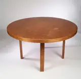 Alvar Aalto, A circular Dining Table