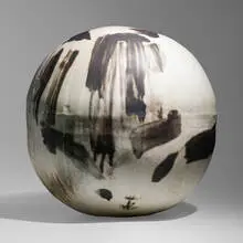 Toshiko Takaezu, Moon, c. 1995, glazed stoneware