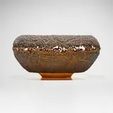 Keith and Deanna Clayton, Amber/Marine Blue Vessel, 2003, pâte de verre, electroplated copper