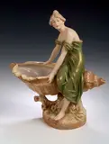 Royal Dux, A centrepiece,