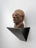 Thomas Schütte, Wicht, 2006, Bronze mit brauner Patina, Künstlerkonsole aus Stahl