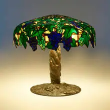 Suess Ornamental Glass Company, Rare Grape Trellis table lamp, model 425, c. 1906, leaded glass, Verde Green-patinated bell bronze