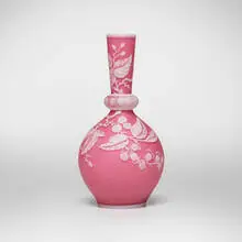 Vase with blackberries by Stevens & attribution Williams, c. 1890, acid-etched and wheel-carved Rose du Berri cameo glass, sold Oct 2023