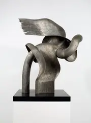 Brigitte und Martin Matschinsky-Denninghoff, Pegasos, 1980, Messing und Zinn, auf schwarz lackierten Holzsockel montiert