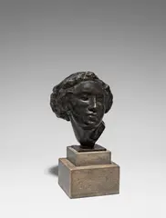 Georg Kolbe, Kopf der Tänzerin, 1911, Bronze mit schwarzbrauner Patina, auf Steinsockel montiert