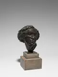 Georg Kolbe, Kopf der Tänzerin, 1911, Bronze mit schwarzbrauner Patina, auf Steinsockel montiert
