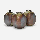Toshiko Takaezu, Untitled (Triple Vase)