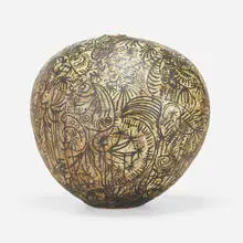 Henry Takemoto, Untitled (Monumental vessel), 1960, hand-built glazed stoneware with engobe decoration