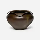 attribution Limbert, Jardinière, c. 1910, handwrought copper