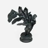 Arman, Les secrets de la victoire, 1992, bronze