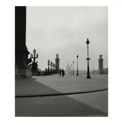 Janine Niépce, 'Couple sur le pont Alexandre III, Paris', 1956, Gelatin silver print