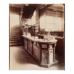 Eugène Atget, 'Md de Vin Rue Boyer' (Marchand de Vin), 1910-11, Albumen print; numbered '261' in the negative
