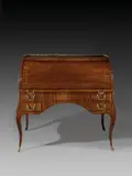 Abraham und David Roentgen, Zylinderbureau, Um 1770, Mahagoni auf Eiche und Nadelholz; Kirschholz; Bronze; Leder