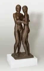 Richard Scheibe, Zwei Schwestern (2. Fassung), 1936, Bronze mit brauner Patina. Höhe: 140 cm (55 ⅛ in.)