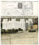 Christo, Wrapped Reichstag, 1978, 2-teilige Arbeit, jeweils unter Acrylglas: Farbstift in Rot und Offset Lageplan sowie Collage mit Stoff und Bindfaden, Farbkreiden und Bleistift, jeweils auf Karton