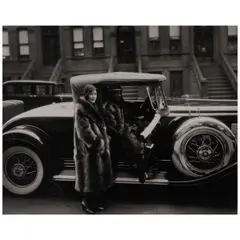 James VanDerZee, Couple in Raccoon Coats, Harlem, 1932, Gelatin silver print