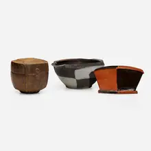 Warren Mackenzie, Covered box, glazed stoneware