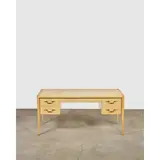 Tommi Parzinger, Desk