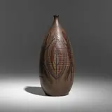 Clyde Burt, Vase