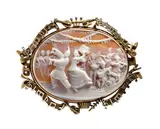 Giovanni Noto, Gold shell cameo brooch, 1971, Engraved on a Sardonian shell