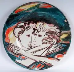 Remo Brindisi, Polychrome ceramic pomp plate, Decorated with heads of young people on a yellow