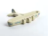 Airplane-shaped ashtray with fasces by Gio Ponti, offered Feb 2026