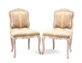 Pierre Leduc, A pair of French Louis XV Armchairs, 1750, This elegant pair of à la reine armchairs from the Louis XV period