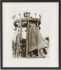 Alexander Rodchenko, At the balloon, 1927, Gelatin silver print Cm